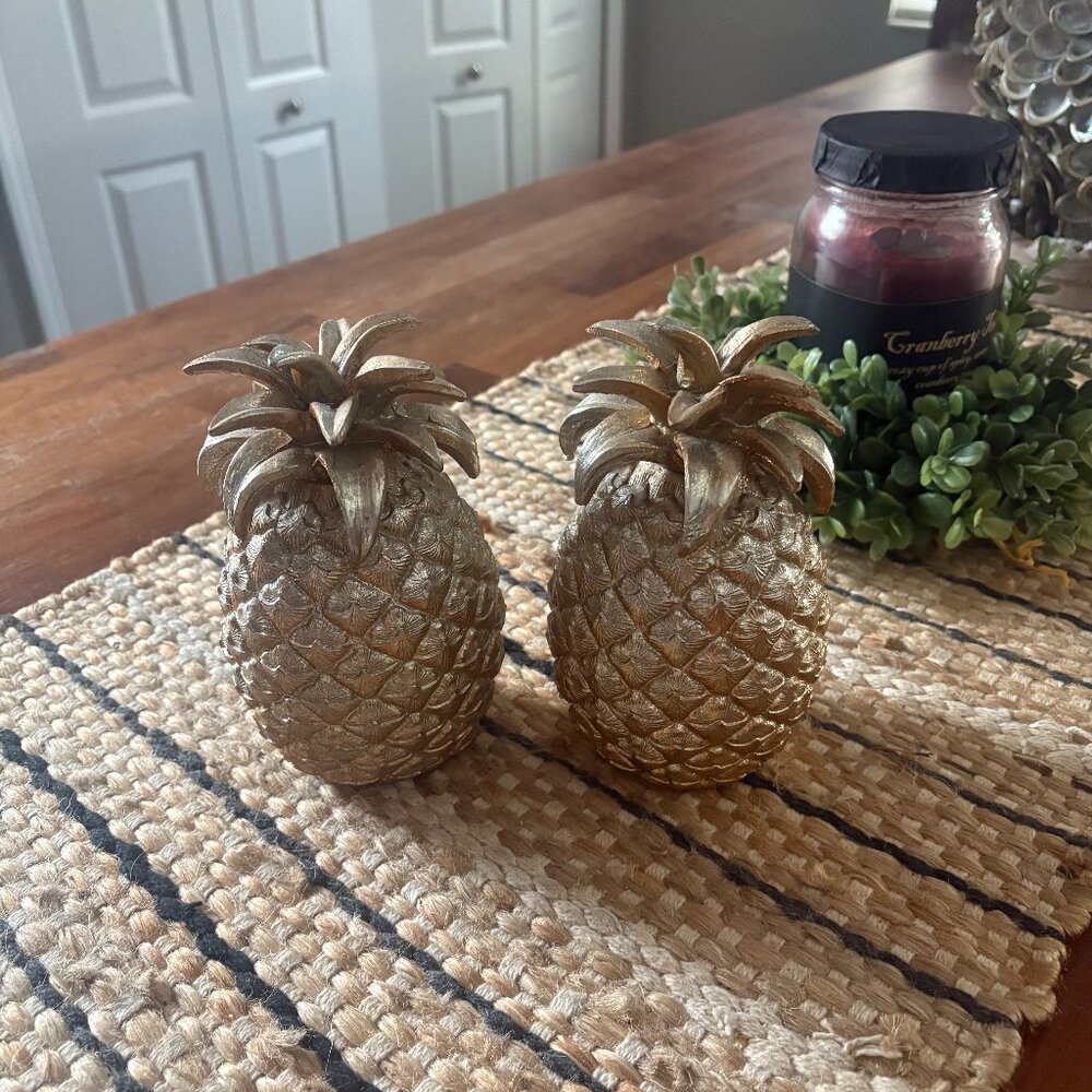 Gold Decorative Pineapple Bookend Table Decor (2)